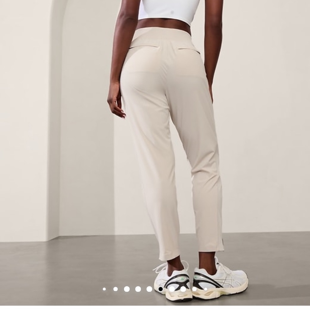 Athleta Brooklyn pants in beige size 4 - Picture 3 of 7